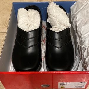 New in box abeo Ever Bio system built-in orthotic shoes